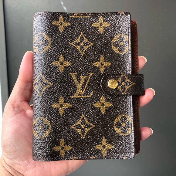 louis vuitton canvas material